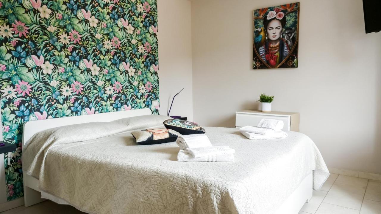 Aparthotel Le Sirene - Frida 티볼리 외부 사진